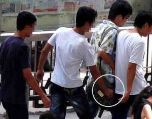 china-thieves-pickpockets-small